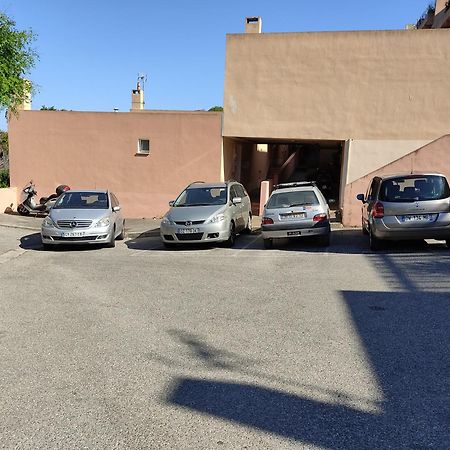 Studio 28M2 Climatise,Wifi, Proche Des Calanques,Plages La Ciotat Luaran gambar