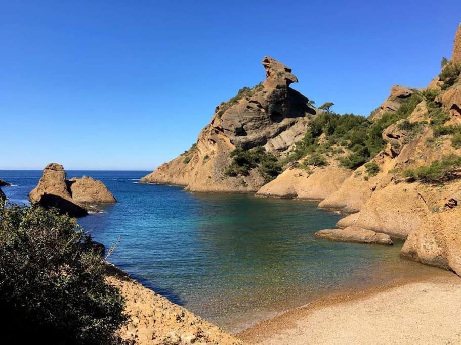 Studio 28M2 Climatise,Wifi, Proche Des Calanques,Plages La Ciotat Luaran gambar